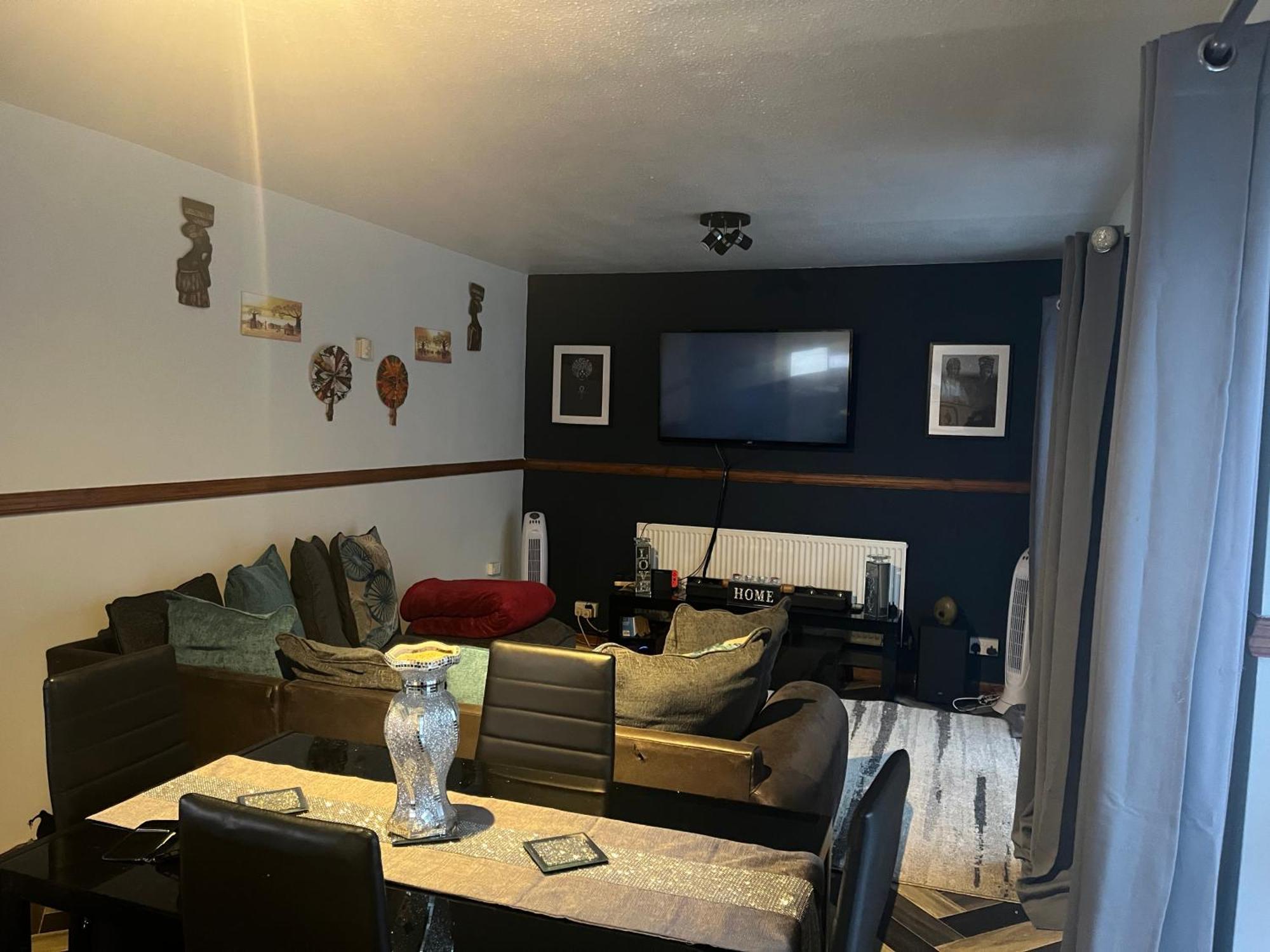 Queenomega'S Home Stay London Kültér fotó
